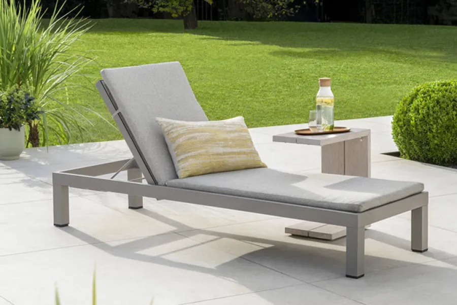 Fashion Drift Side Table Side Tables