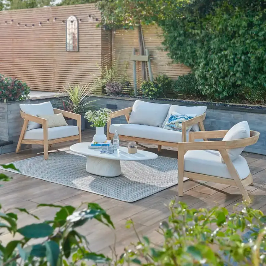 New Kubu Lounge Chair Chairs