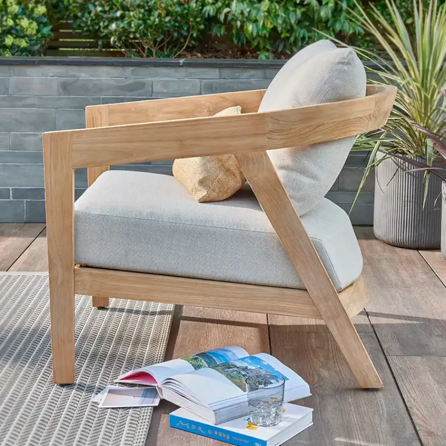 New Kubu Lounge Chair Chairs