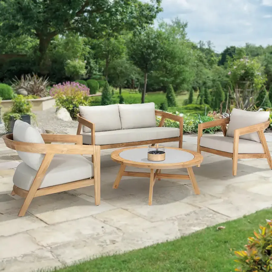 New Kubu Lounge Chair Chairs