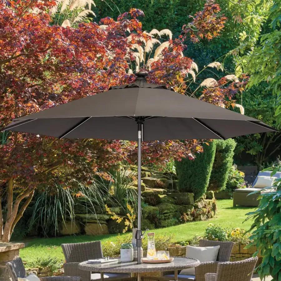 Clearance 3m Wind up Auto tilt Parasol with LED Solar lights Parasols
