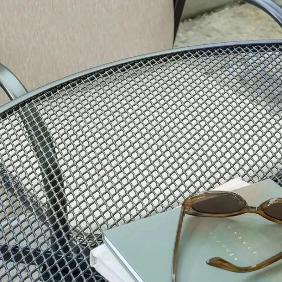 Hot Round Mesh Table 110cm Metal | Dining Tables